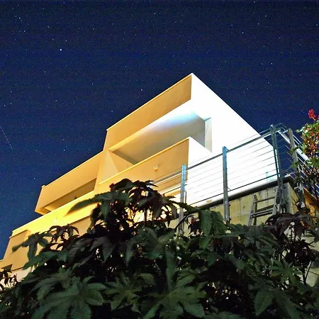 Plano